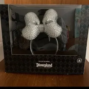 DISNEY 60TH ANNIVERSARY MINNIE MOUSE EARS SWAROVSKI ARRIBAS CRYSTAL HEADBAND LE Disney | Accessories | Disney 6th Anniversary Minnie Mouse  main image 3